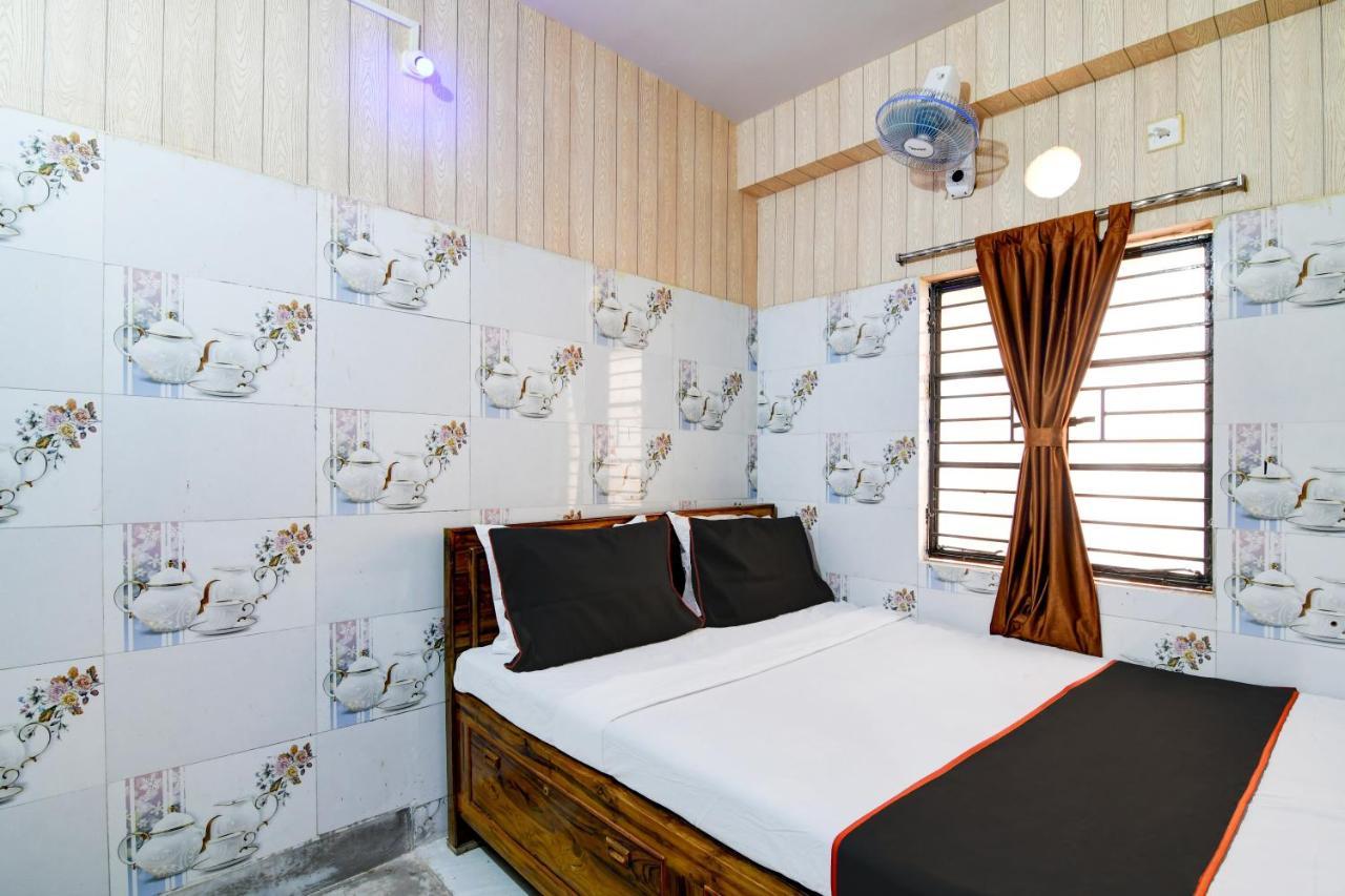כלכותה Joy Maa Tara Hotel & Restaurant מראה חיצוני תמונה